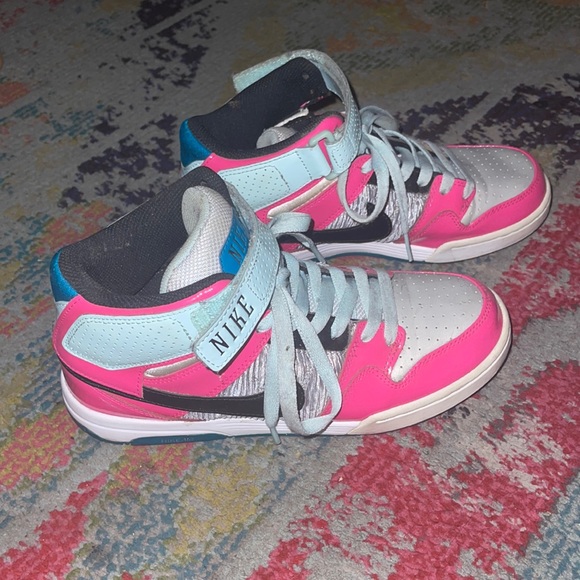 Nike hi tops Pink white & grey hardly worn women’s size 8 - Picture 5 of 5